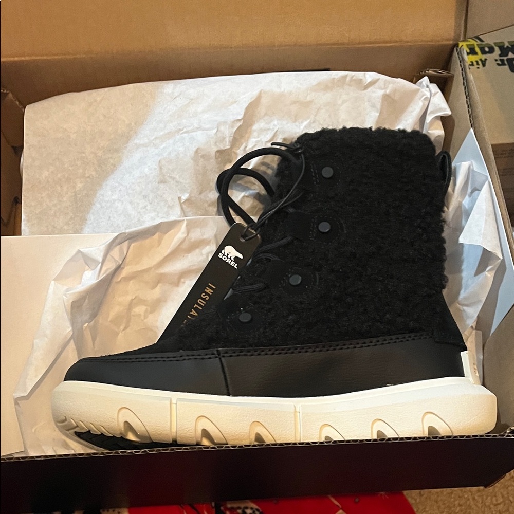 Sorel youth explorer cozy